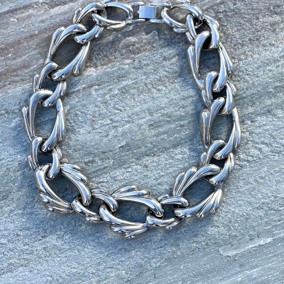 Womens Necklace Silver Tone Chunky Chain Link Art Deco Vintage - Picture 1 of 2